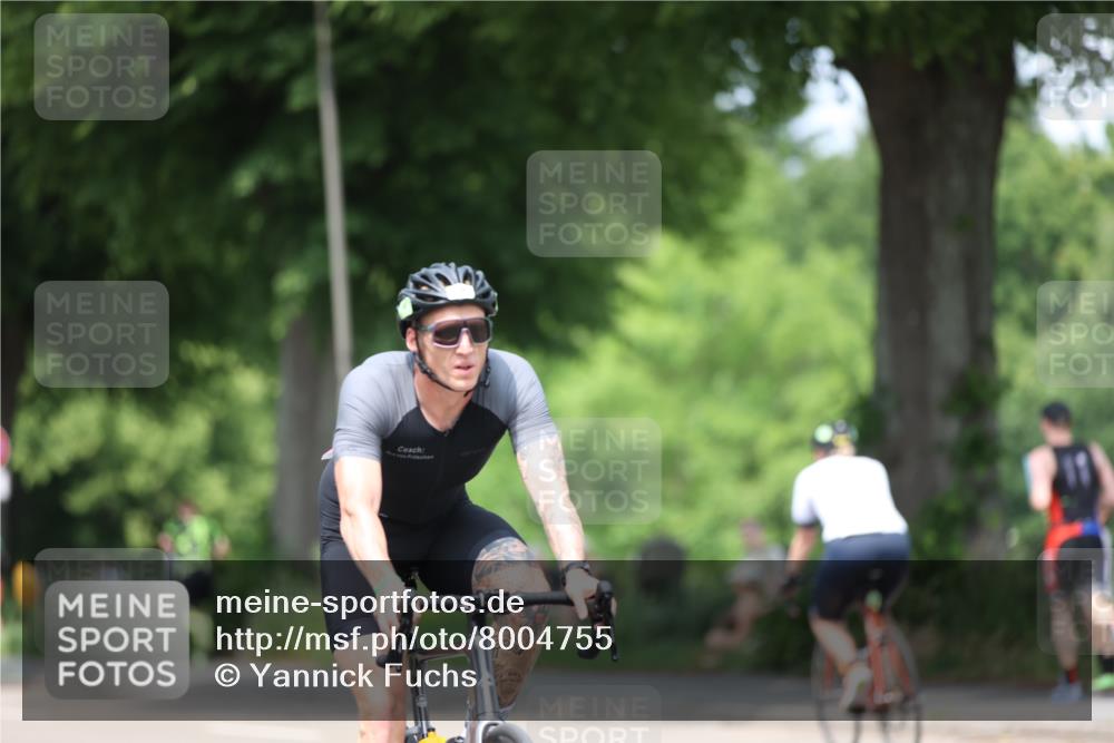 15.06.2025 - 7 Türme Triathlon Yannick Fuchs http://msf.ph/oto/8004755 15.06.2025 13:17:38 Radfahren 489, 543, 574, 590, 666, 764, 800, 850, 894 meine-sportfotos.de