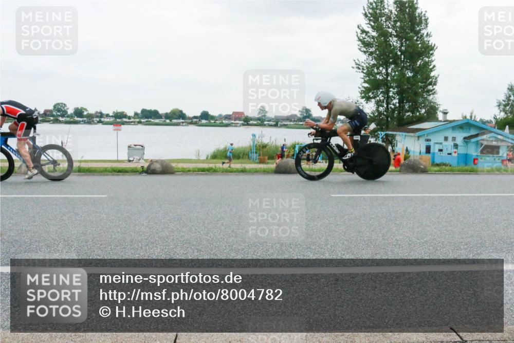 21.06.2025 - 27. Vierlanden-Triathlon H.Heesch http://msf.ph/oto/8004782 15.06.2025 13:00:27 Radfahren 1112, 1123, 1128, 1161 meine-sportfotos.de