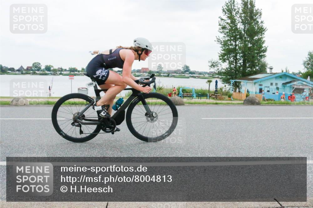 21.06.2025 - 27. Vierlanden-Triathlon H.Heesch http://msf.ph/oto/8004813 15.06.2025 13:00:34 Radfahren 1057, 1058, 1059, 1060, 1120, 1123, 1146, 1161 meine-sportfotos.de