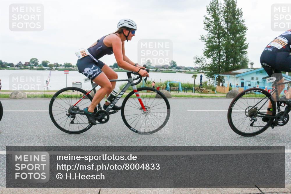 21.06.2025 - 27. Vierlanden-Triathlon H.Heesch http://msf.ph/oto/8004833 15.06.2025 13:00:35 Radfahren 1057, 1058, 1059, 1060, 1120, 1146 meine-sportfotos.de