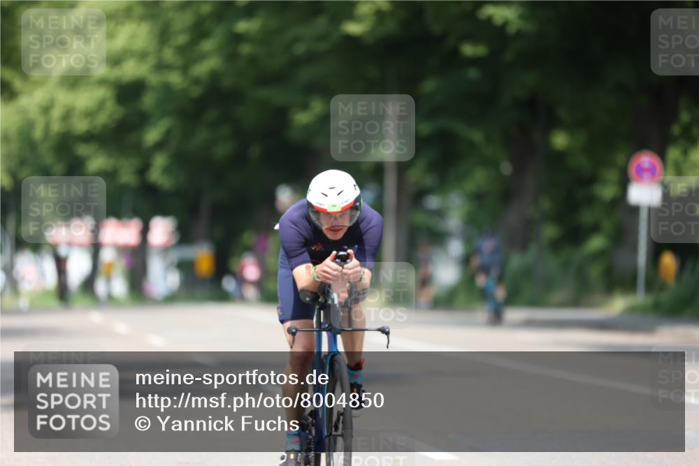 15.06.2025 - 7 Türme Triathlon Yannick Fuchs http://msf.ph/oto/8004850 15.06.2025 12:36:20 Radfahren 618, 667 meine-sportfotos.de