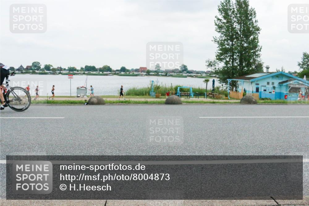 21.06.2025 - 27. Vierlanden-Triathlon H.Heesch http://msf.ph/oto/8004873 15.06.2025 13:00:43 Radfahren 742, 1098, 1108, 1148 meine-sportfotos.de