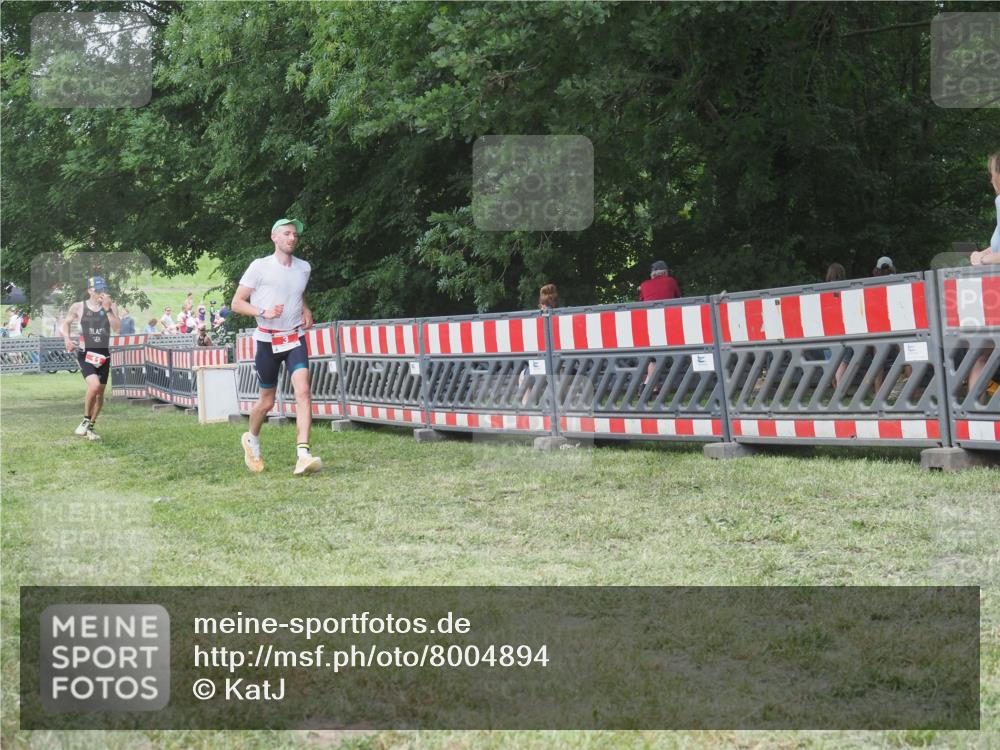21.06.2025 - 27. Vierlanden-Triathlon KatJ http://msf.ph/oto/8004894 15.06.2025 12:58:21 Ziel 3, 11, 1034, 1035, 1036, 1037 meine-sportfotos.de