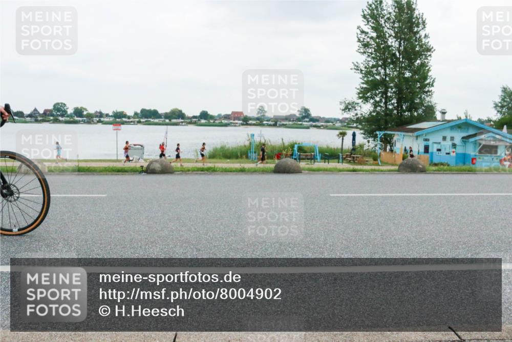 21.06.2025 - 27. Vierlanden-Triathlon H.Heesch http://msf.ph/oto/8004902 15.06.2025 13:00:45 Radfahren 742, 1098, 1104, 1108, 1148 meine-sportfotos.de