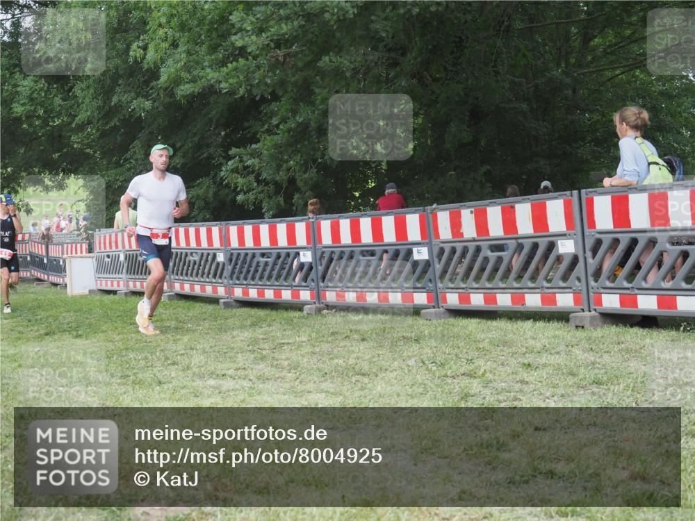 21.06.2025 - 27. Vierlanden-Triathlon KatJ http://msf.ph/oto/8004925 15.06.2025 12:58:21 Ziel 3, 11, 1034, 1035, 1036, 1037 meine-sportfotos.de
