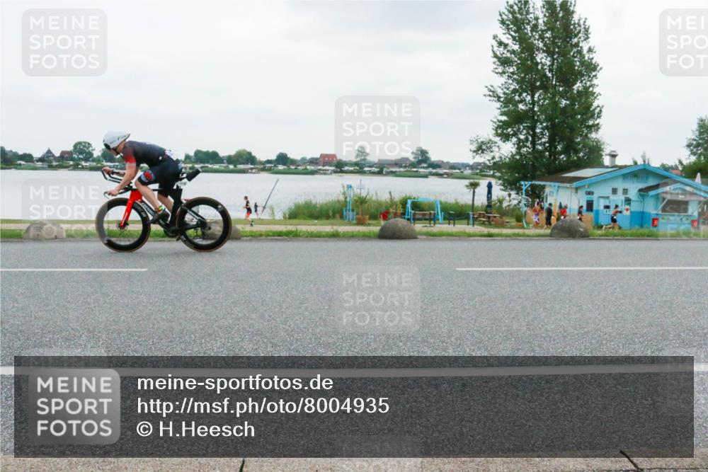 21.06.2025 - 27. Vierlanden-Triathlon H.Heesch http://msf.ph/oto/8004935 15.06.2025 13:00:51 Radfahren 1104, 1108, 1110, 1134 meine-sportfotos.de