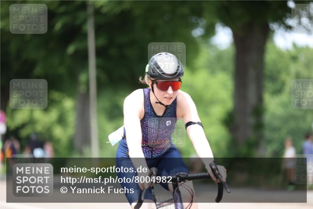 15.06.2025 - 7 Türme Triathlon Yannick Fuchs http://msf.ph/oto/8004982 15.06.2025 13:17:48 Radfahren 326, 584, 645, 796 meine-sportfotos.de