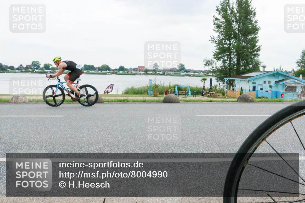 21.06.2025 - 27. Vierlanden-Triathlon H.Heesch http://msf.ph/oto/8004990 15.06.2025 13:01:08 Radfahren 1107, 1130 meine-sportfotos.de