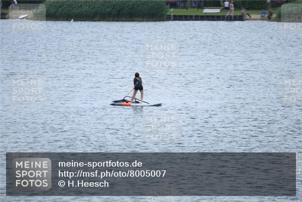 21.06.2025 - 27. Vierlanden-Triathlon H.Heesch http://msf.ph/oto/8005007 15.06.2025 12:56:32 Radfahren  meine-sportfotos.de