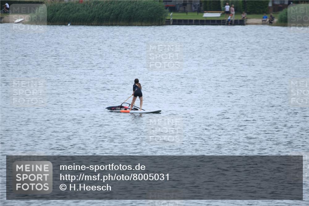 21.06.2025 - 27. Vierlanden-Triathlon H.Heesch http://msf.ph/oto/8005031 15.06.2025 12:56:32 Radfahren  meine-sportfotos.de