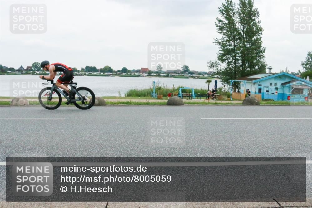 21.06.2025 - 27. Vierlanden-Triathlon H.Heesch http://msf.ph/oto/8005059 15.06.2025 13:01:19 Radfahren 1097, 1113, 1132, 1149 meine-sportfotos.de
