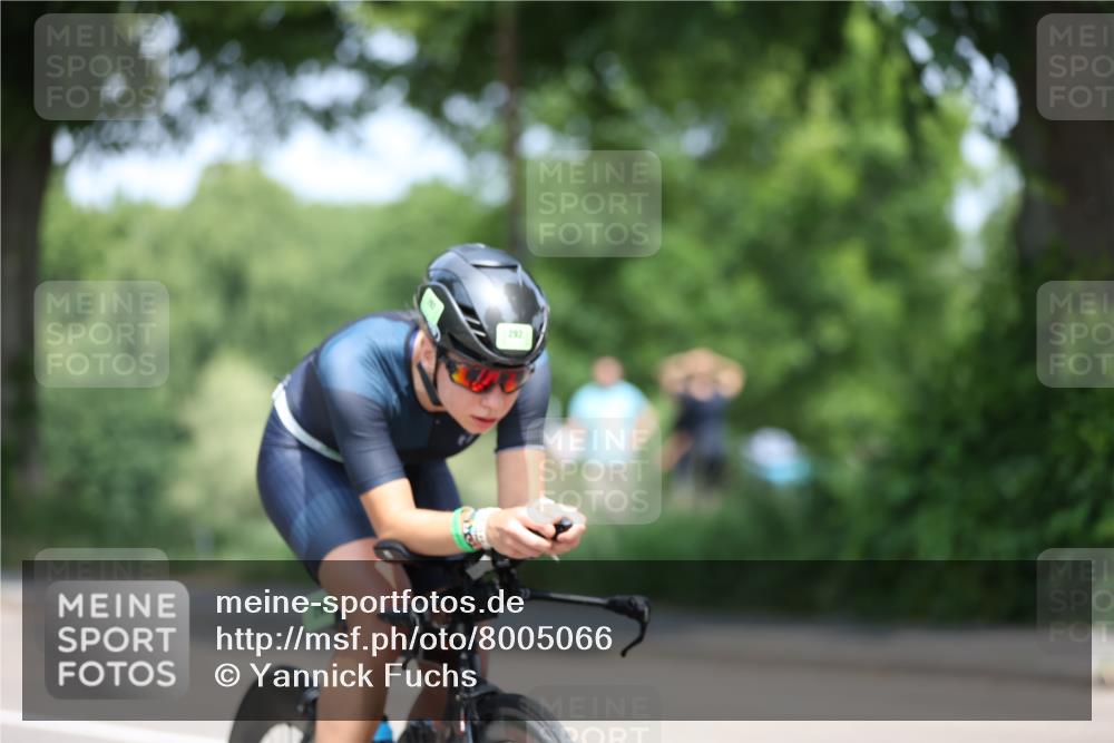 15.06.2025 - 7 Türme Triathlon Yannick Fuchs http://msf.ph/oto/8005066 15.06.2025 12:36:40 Radfahren 292, 652 meine-sportfotos.de