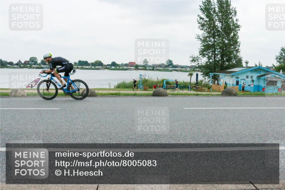 21.06.2025 - 27. Vierlanden-Triathlon H.Heesch http://msf.ph/oto/8005083 15.06.2025 13:01:21 Radfahren 1097, 1105, 1113, 1132, 1149 meine-sportfotos.de