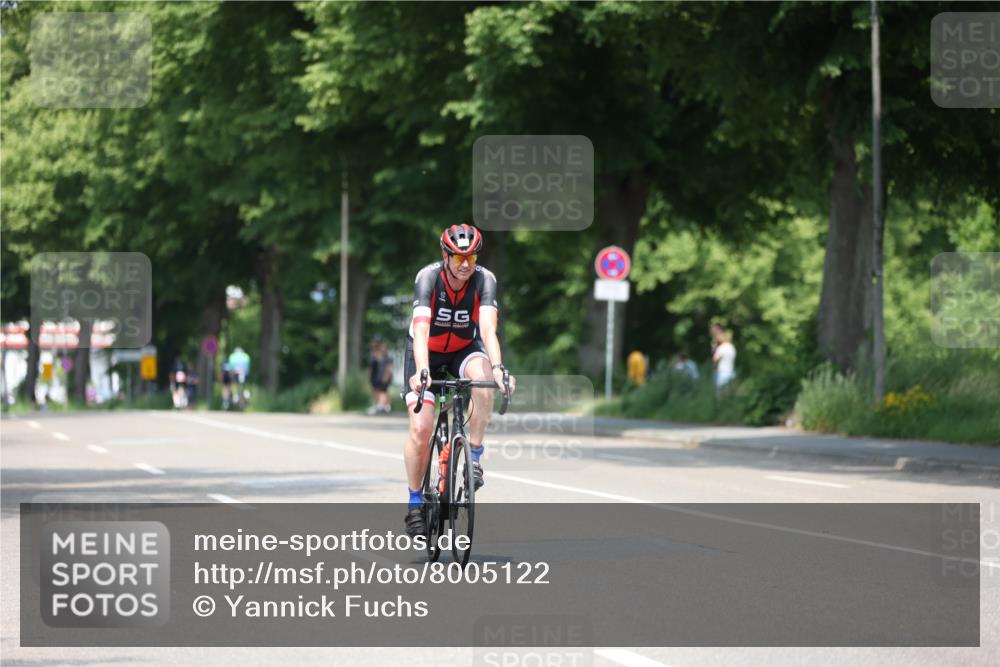 15.06.2025 - 7 Türme Triathlon Yannick Fuchs http://msf.ph/oto/8005122 15.06.2025 12:36:48 Radfahren 212 meine-sportfotos.de