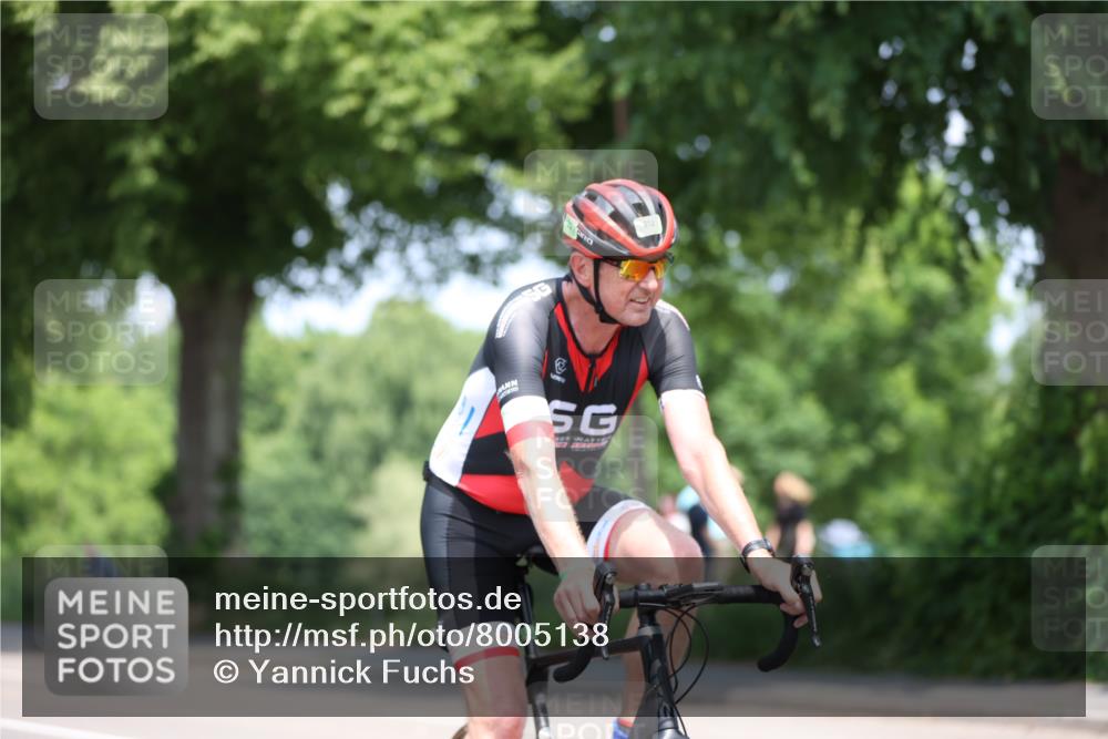 15.06.2025 - 7 Türme Triathlon Yannick Fuchs http://msf.ph/oto/8005138 15.06.2025 12:36:50 Radfahren 212 meine-sportfotos.de