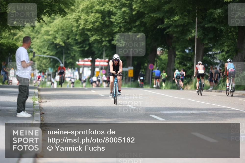 15.06.2025 - 7 Türme Triathlon Yannick Fuchs http://msf.ph/oto/8005162 15.06.2025 13:18:04 Radfahren 198, 205, 556, 605, 720, 768, 799, 829, 843, 1009, 1022, 1046, 1089, 1094, 1125 meine-sportfotos.de