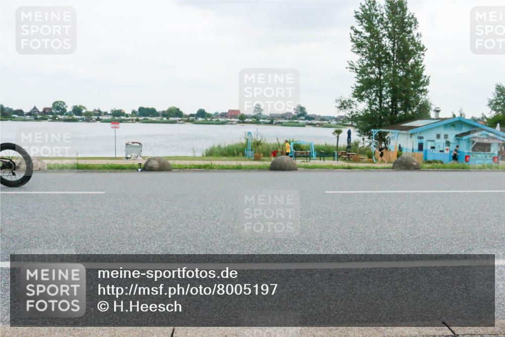 21.06.2025 - 27. Vierlanden-Triathlon H.Heesch http://msf.ph/oto/8005197 15.06.2025 13:01:32 Radfahren 1100, 1101, 1116, 1160 meine-sportfotos.de