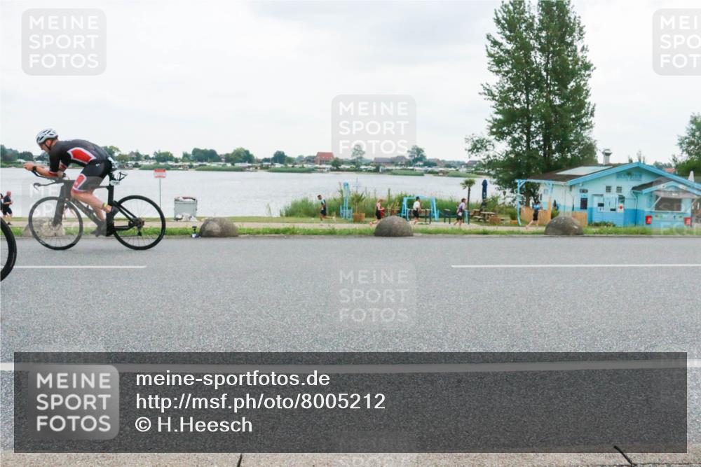 21.06.2025 - 27. Vierlanden-Triathlon H.Heesch http://msf.ph/oto/8005212 15.06.2025 13:01:55 Radfahren 1061, 1062, 1063, 1064, 1159 meine-sportfotos.de