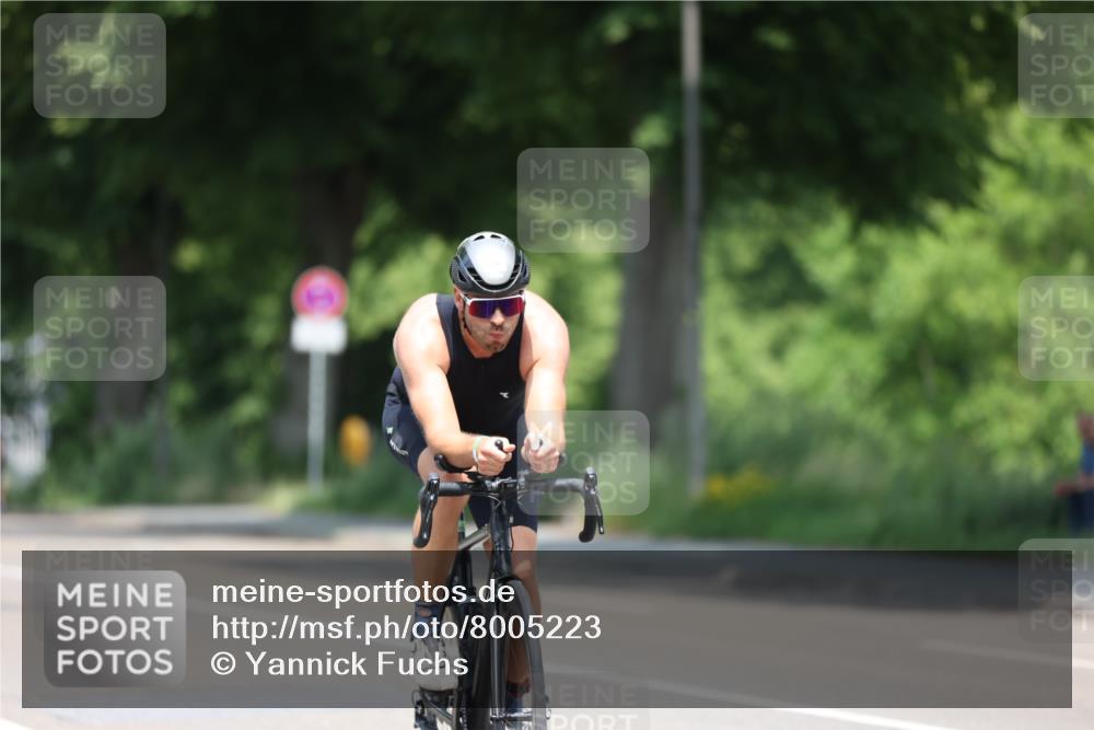 15.06.2025 - 7 Türme Triathlon Yannick Fuchs http://msf.ph/oto/8005223 15.06.2025 12:37:01 Radfahren 295 meine-sportfotos.de