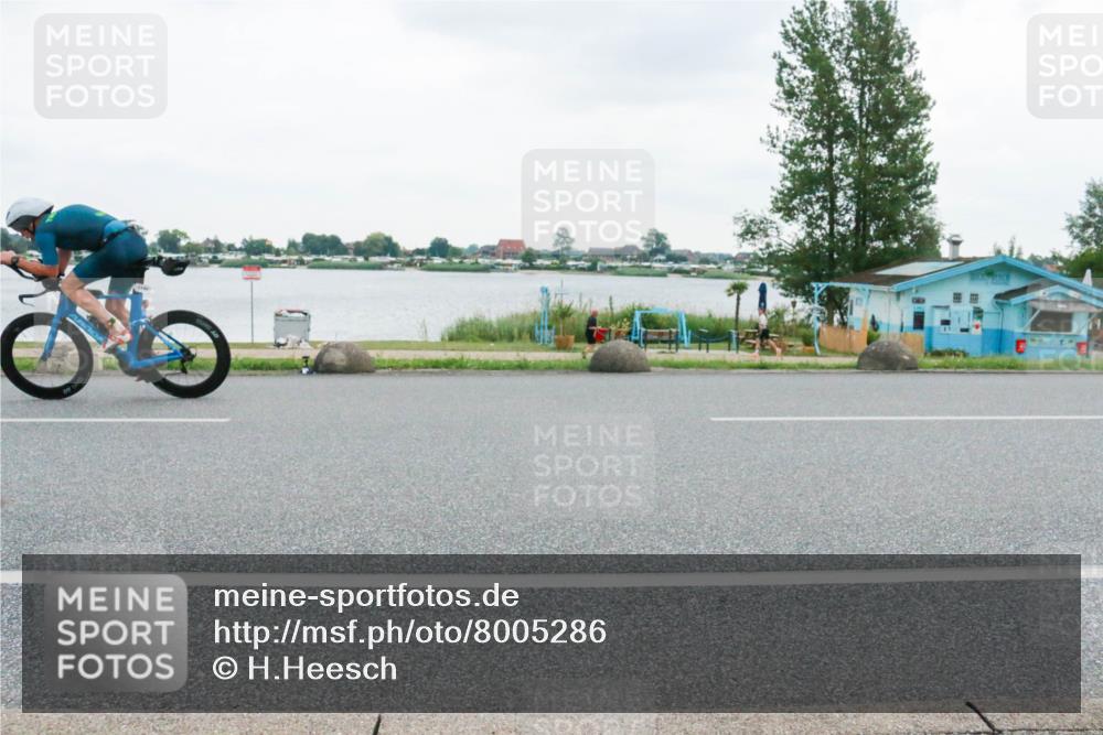 21.06.2025 - 27. Vierlanden-Triathlon H.Heesch http://msf.ph/oto/8005286 15.06.2025 13:02:02 Radfahren 1140 meine-sportfotos.de