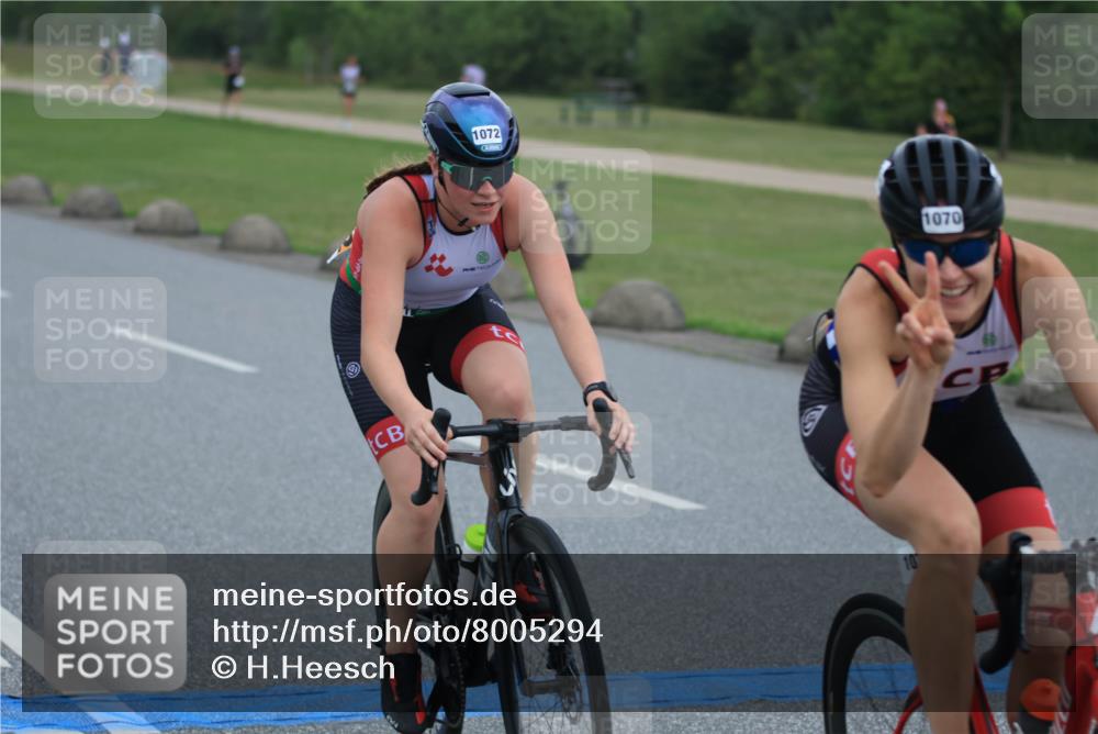 21.06.2025 - 27. Vierlanden-Triathlon H.Heesch http://msf.ph/oto/8005294 15.06.2025 13:03:32 Radfahren 1069, 1070, 1071, 1072 meine-sportfotos.de