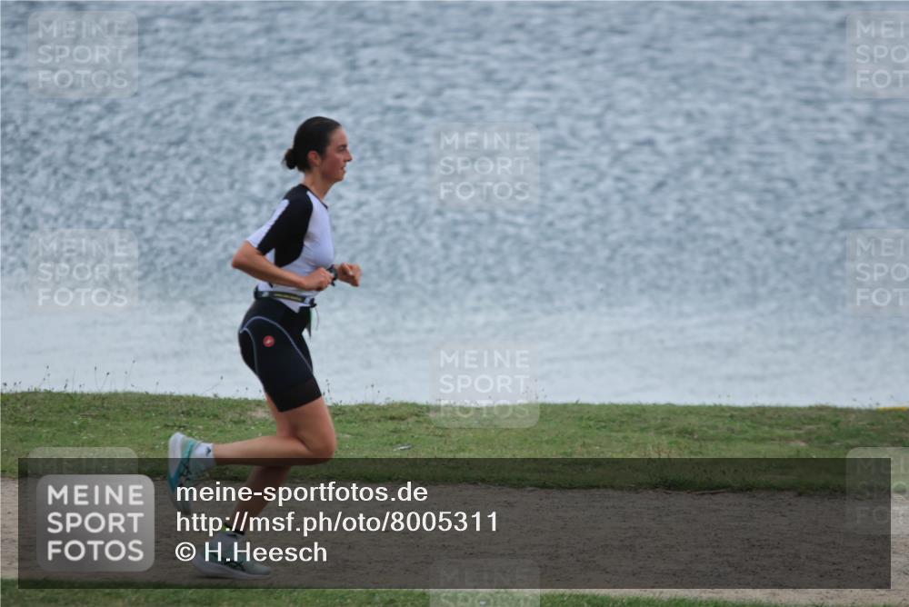 21.06.2025 - 27. Vierlanden-Triathlon H.Heesch http://msf.ph/oto/8005311 15.06.2025 13:03:56 Radfahren  meine-sportfotos.de
