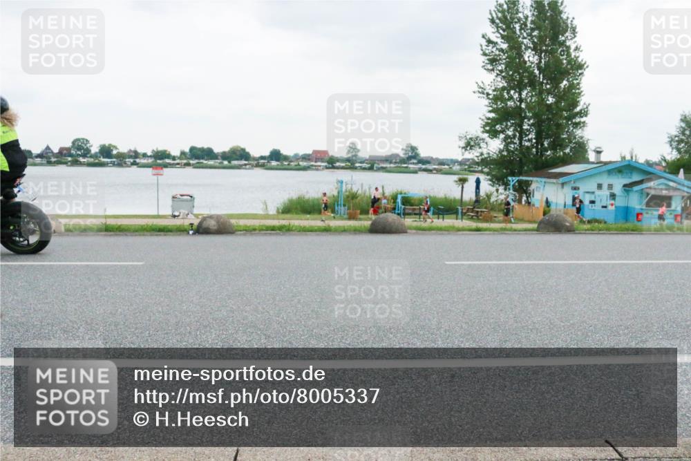 21.06.2025 - 27. Vierlanden-Triathlon H.Heesch http://msf.ph/oto/8005337 15.06.2025 13:02:29 Radfahren 1152 meine-sportfotos.de