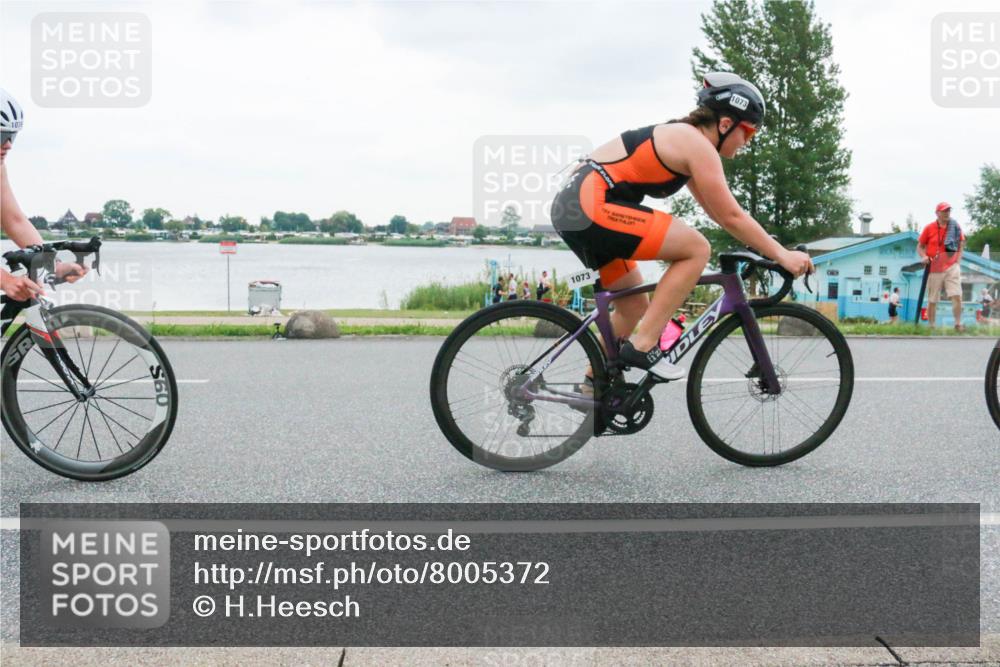 21.06.2025 - 27. Vierlanden-Triathlon H.Heesch http://msf.ph/oto/8005372 15.06.2025 13:02:42 Radfahren 918, 1073, 1074, 1075, 1076 meine-sportfotos.de