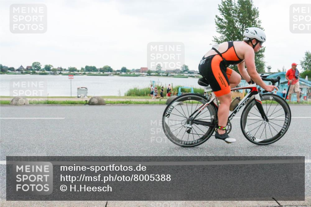 21.06.2025 - 27. Vierlanden-Triathlon H.Heesch http://msf.ph/oto/8005388 15.06.2025 13:02:42 Radfahren 918, 1073, 1074, 1075, 1076 meine-sportfotos.de