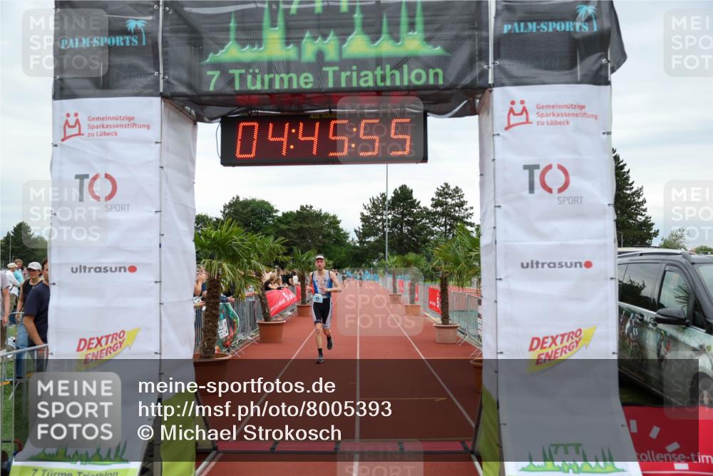 15.06.2025 - 7 Türme Triathlon Michael Strokosch http://msf.ph/oto/8005393 15.06.2025 14:45:55 Ziel 306, 479 meine-sportfotos.de