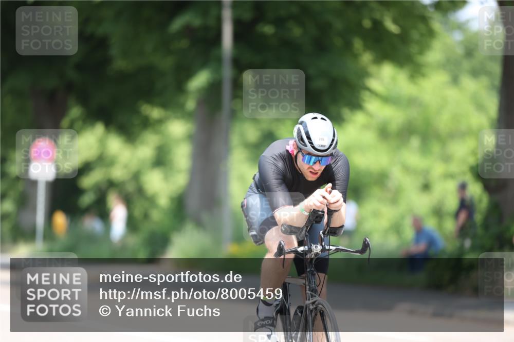 15.06.2025 - 7 Türme Triathlon Yannick Fuchs http://msf.ph/oto/8005459 15.06.2025 12:37:38 Radfahren 205, 216, 220, 228, 601 meine-sportfotos.de