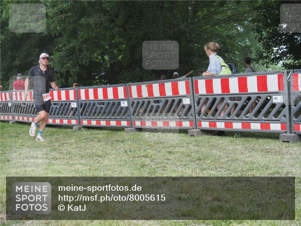 21.06.2025 - 27. Vierlanden-Triathlon KatJ http://msf.ph/oto/8005615 15.06.2025 12:58:46 Ziel 122, 662, 995, 996, 997, 998, 1010, 1011, 1012, 1013, 1038 meine-sportfotos.de