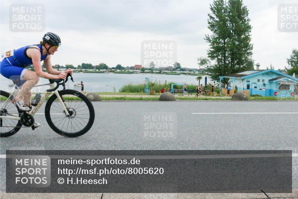 21.06.2025 - 27. Vierlanden-Triathlon H.Heesch http://msf.ph/oto/8005620 15.06.2025 13:07:56 Radfahren 1085, 1086, 1087, 1088 meine-sportfotos.de