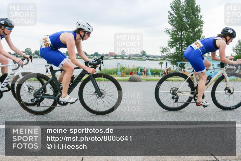 21.06.2025 - 27. Vierlanden-Triathlon H.Heesch http://msf.ph/oto/8005641 15.06.2025 13:07:56 Radfahren 1085, 1086, 1087, 1088 meine-sportfotos.de