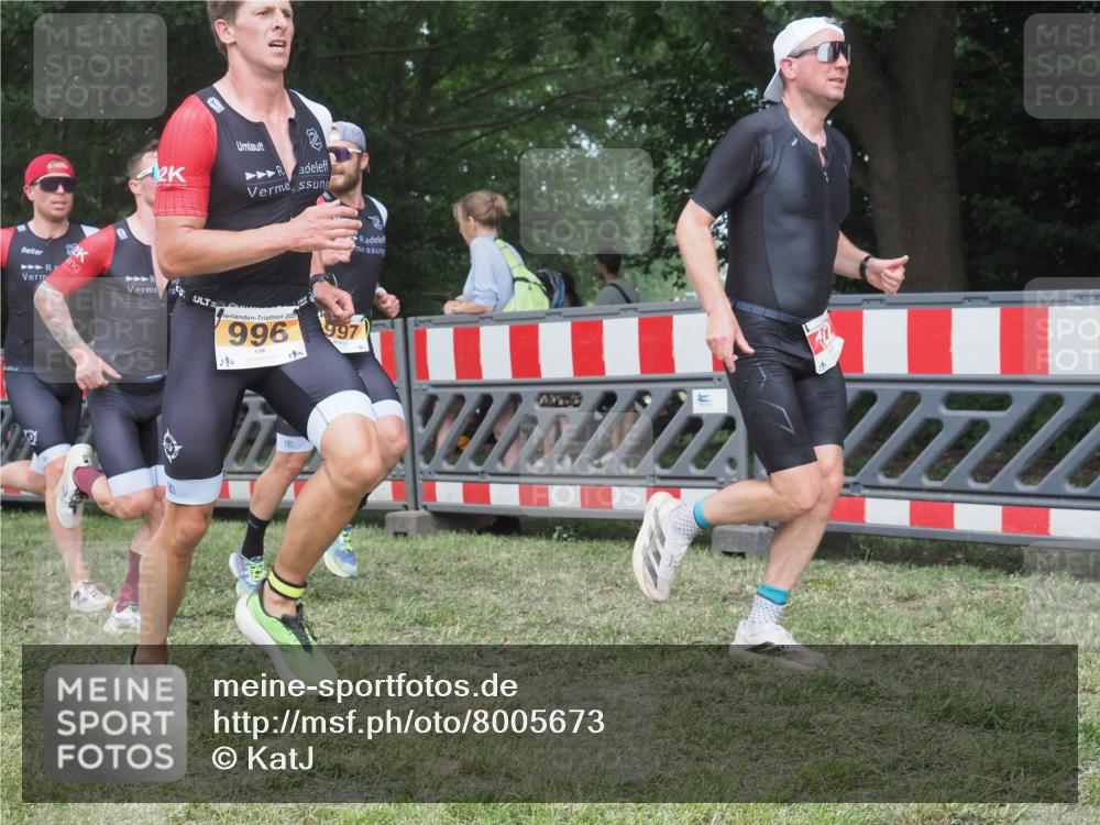 21.06.2025 - 27. Vierlanden-Triathlon KatJ http://msf.ph/oto/8005673 15.06.2025 12:58:48 Ziel 122, 995, 996, 997, 998, 1010, 1011, 1012, 1013, 1038 meine-sportfotos.de