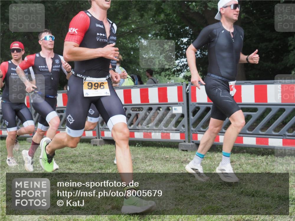 21.06.2025 - 27. Vierlanden-Triathlon KatJ http://msf.ph/oto/8005679 15.06.2025 12:58:49 Ziel 122, 995, 996, 997, 998, 1010, 1011, 1012, 1013, 1038 meine-sportfotos.de