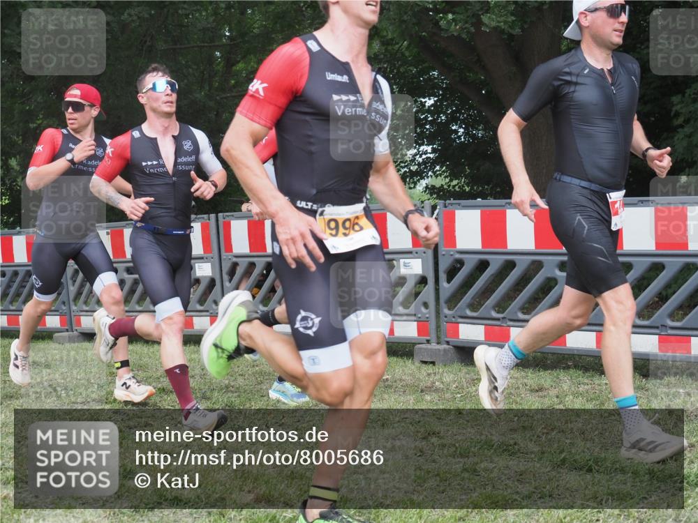 21.06.2025 - 27. Vierlanden-Triathlon KatJ http://msf.ph/oto/8005686 15.06.2025 12:58:49 Ziel 122, 995, 996, 997, 998, 1010, 1011, 1012, 1013, 1038 meine-sportfotos.de