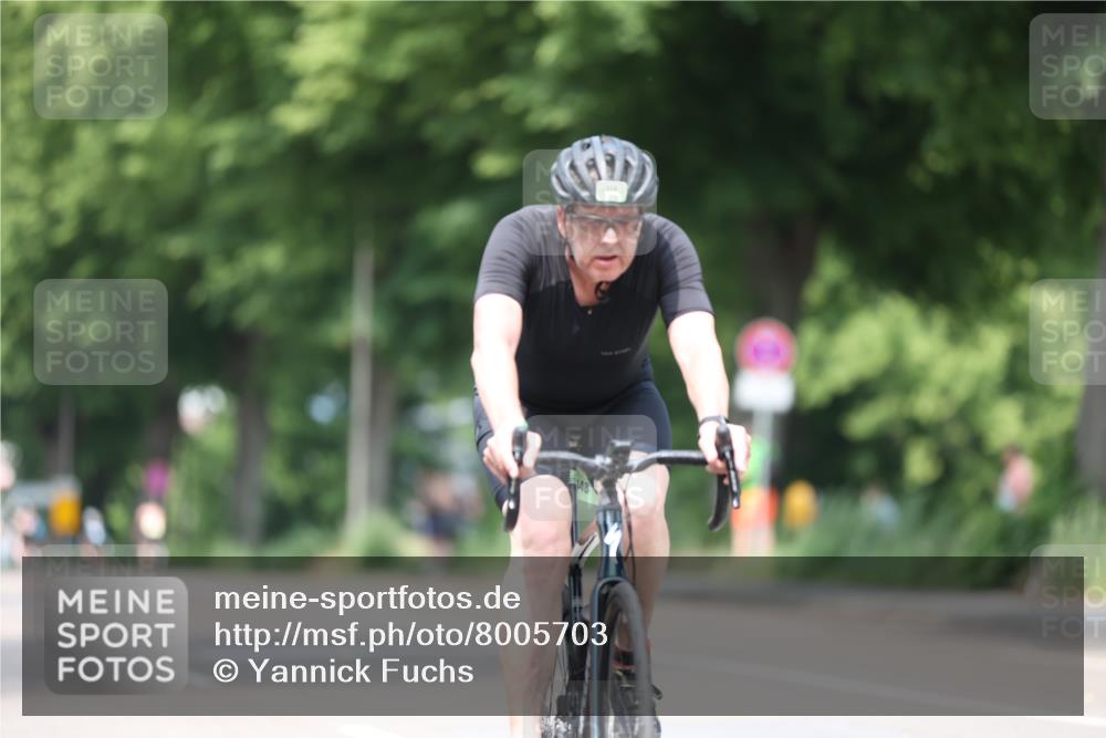 15.06.2025 - 7 Türme Triathlon Yannick Fuchs http://msf.ph/oto/8005703 15.06.2025 13:18:41 Radfahren 336, 412, 679, 863, 1015, 1035, 1191 meine-sportfotos.de