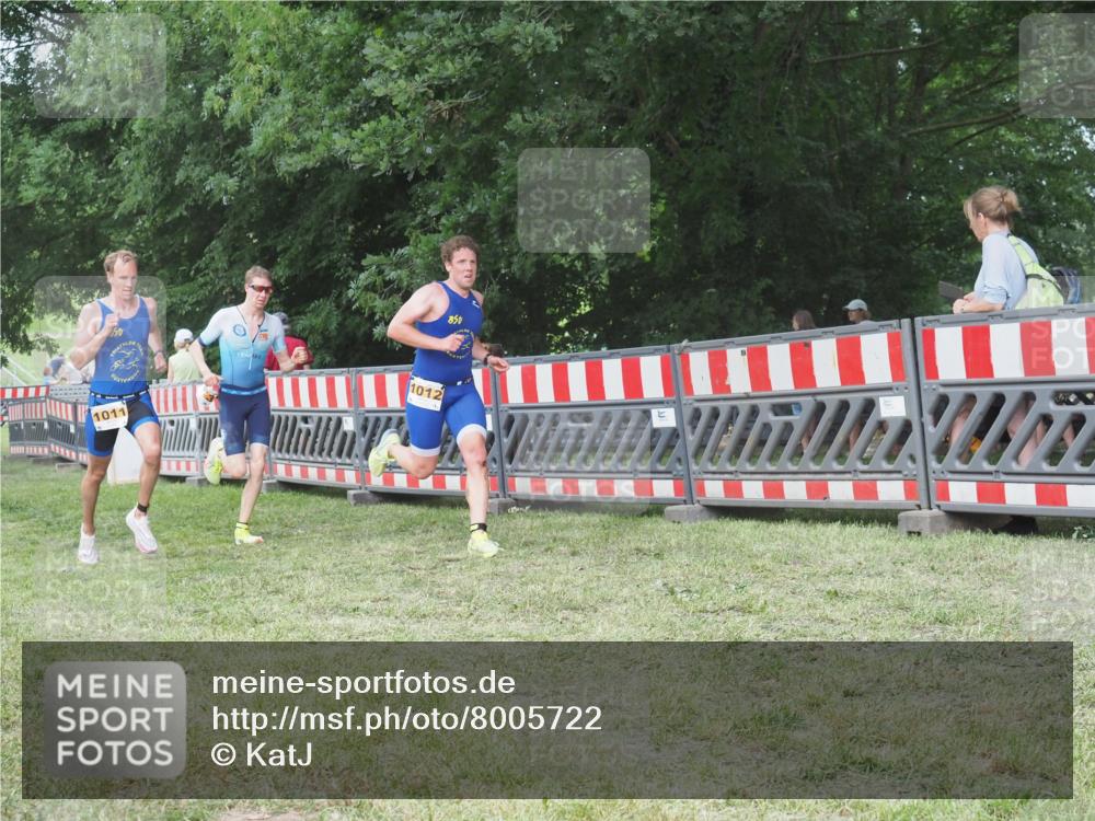 21.06.2025 - 27. Vierlanden-Triathlon KatJ http://msf.ph/oto/8005722 15.06.2025 12:58:51 Ziel 1010, 1011, 1012, 1013, 1038 meine-sportfotos.de