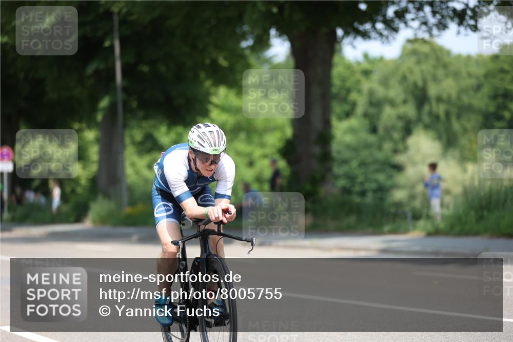 15.06.2025 - 7 Türme Triathlon Yannick Fuchs http://msf.ph/oto/8005755 15.06.2025 12:38:02 Radfahren 292, 299, 382 meine-sportfotos.de
