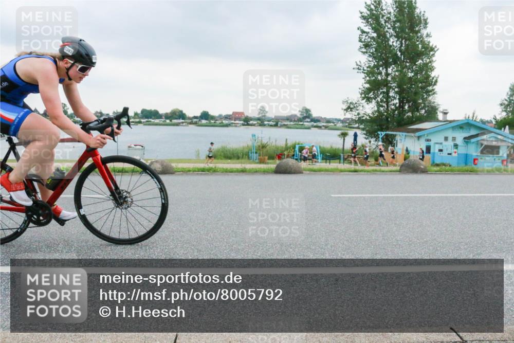 21.06.2025 - 27. Vierlanden-Triathlon H.Heesch http://msf.ph/oto/8005792 15.06.2025 13:09:06 Radfahren 1093, 1094, 1095, 1096 meine-sportfotos.de