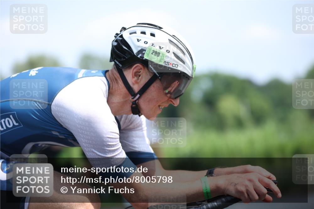 15.06.2025 - 7 Türme Triathlon Yannick Fuchs http://msf.ph/oto/8005798 15.06.2025 12:38:03 Radfahren 292, 299, 382 meine-sportfotos.de