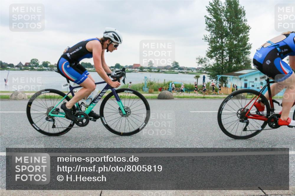 21.06.2025 - 27. Vierlanden-Triathlon H.Heesch http://msf.ph/oto/8005819 15.06.2025 13:09:07 Radfahren 1093, 1094, 1095, 1096 meine-sportfotos.de