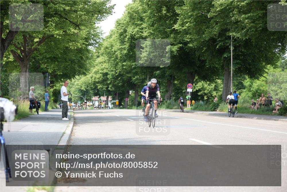 15.06.2025 - 7 Türme Triathlon Yannick Fuchs http://msf.ph/oto/8005852 15.06.2025 13:18:48 Radfahren 204, 223, 412, 533, 679, 718, 810, 811, 863, 1040, 1191 meine-sportfotos.de