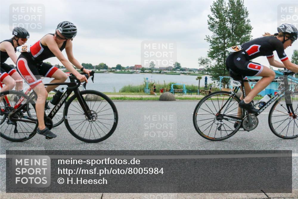 21.06.2025 - 27. Vierlanden-Triathlon H.Heesch http://msf.ph/oto/8005984 15.06.2025 13:10:37 Radfahren 1089, 1090, 1091, 1092 meine-sportfotos.de