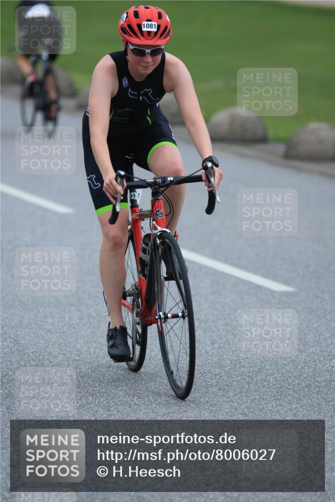 21.06.2025 - 27. Vierlanden-Triathlon H.Heesch http://msf.ph/oto/8006027 15.06.2025 13:14:16 Radfahren 1081, 1185, 1196, 1198, 1203, 1212, 1228 meine-sportfotos.de