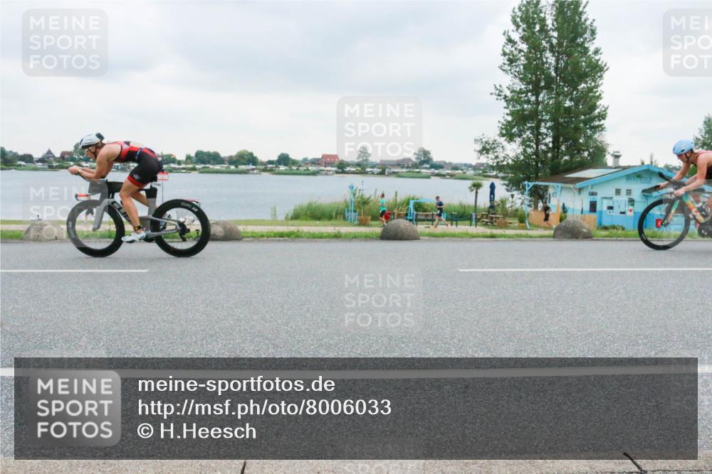 21.06.2025 - 27. Vierlanden-Triathlon H.Heesch http://msf.ph/oto/8006033 15.06.2025 13:10:41 Radfahren 1089, 1182, 1183 meine-sportfotos.de