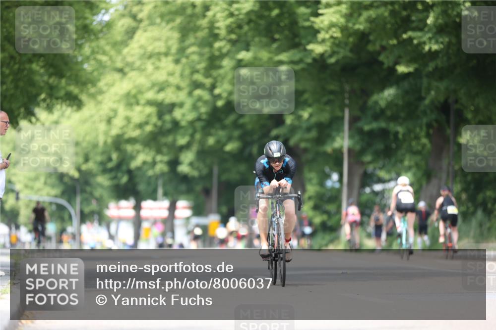 15.06.2025 - 7 Türme Triathlon Yannick Fuchs http://msf.ph/oto/8006037 15.06.2025 13:19:10 Radfahren 962 meine-sportfotos.de