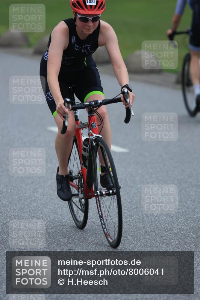 21.06.2025 - 27. Vierlanden-Triathlon H.Heesch http://msf.ph/oto/8006041 15.06.2025 13:14:16 Radfahren 1081, 1185, 1196, 1198, 1203, 1212, 1228 meine-sportfotos.de