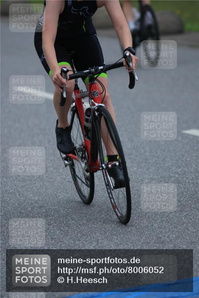 21.06.2025 - 27. Vierlanden-Triathlon H.Heesch http://msf.ph/oto/8006052 15.06.2025 13:14:16 Radfahren 1081, 1185, 1196, 1198, 1203, 1212, 1228 meine-sportfotos.de